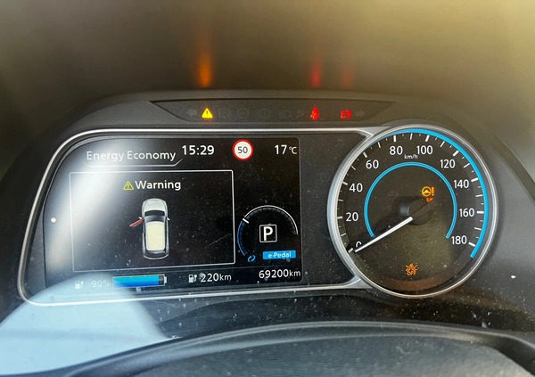 Nissan Leaf cena 79888 przebieg: 69200, rok produkcji 2019 z Warszawa małe 172